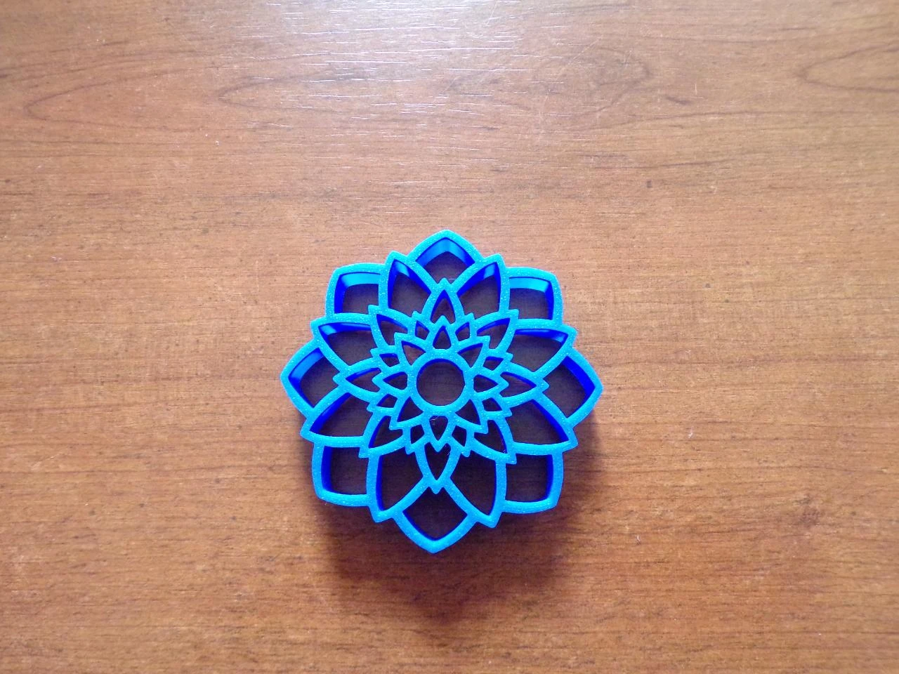 emporte pieza flor de loto 3 impreso en 3D PLA aproximadamente 7 x 7 x 0,9 cm – photo 2